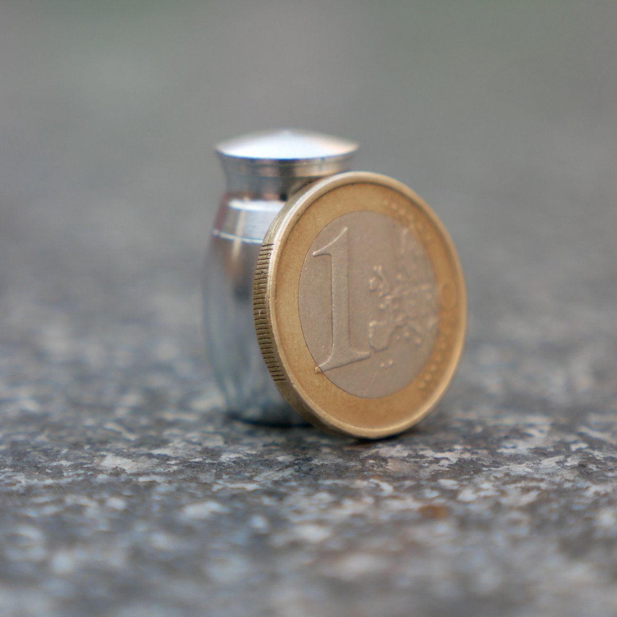 Mini urn - Silver - With text 'Dad' and Heart - Dad - Urn for ashes