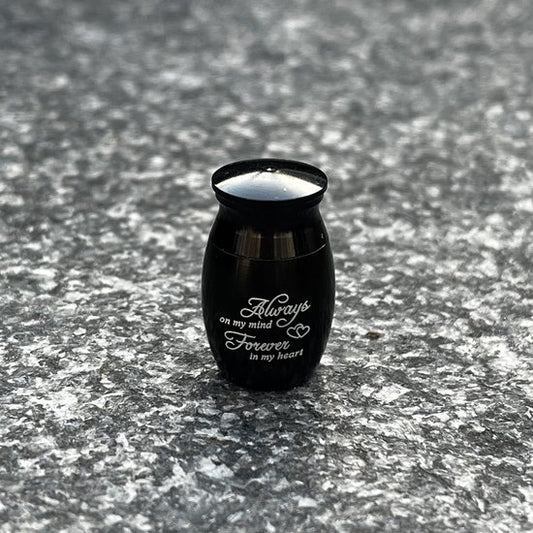 Mini urn - Black - With text 'Always on my mind. Forever in my heart' - Urn for ashes